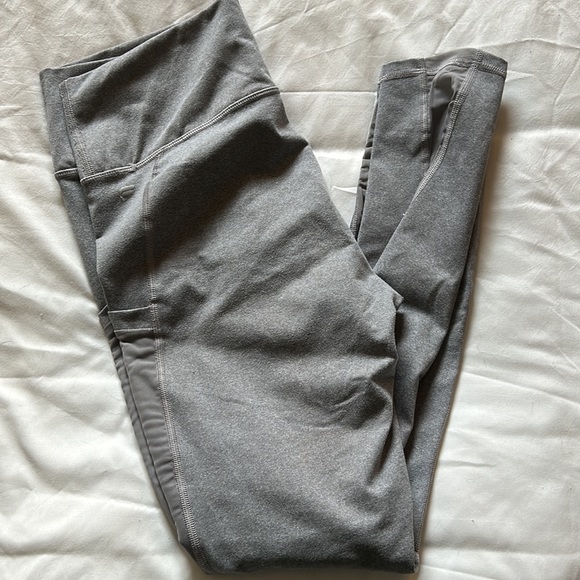 Fabletics Bundle Leggings - Picture 3 of 5